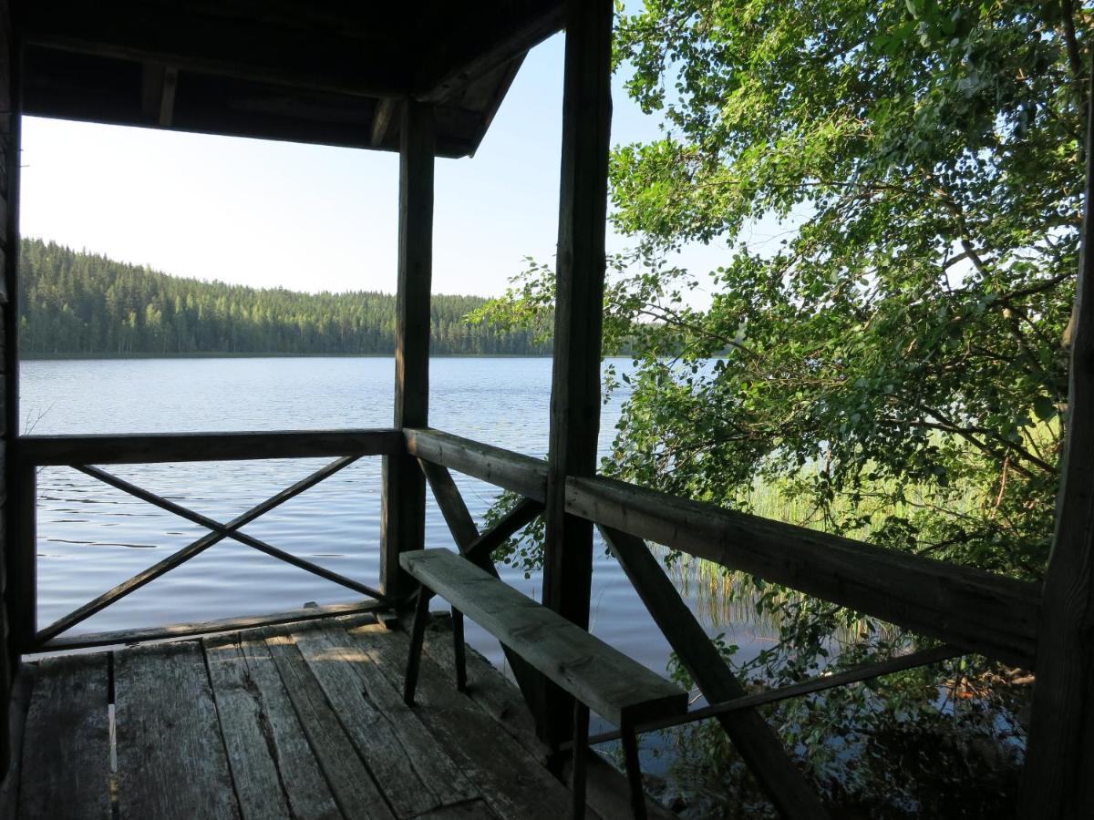 Vanha-Paelsilae Lakeside Farm Bed & Breakfast Kuhmoinen Exterior photo